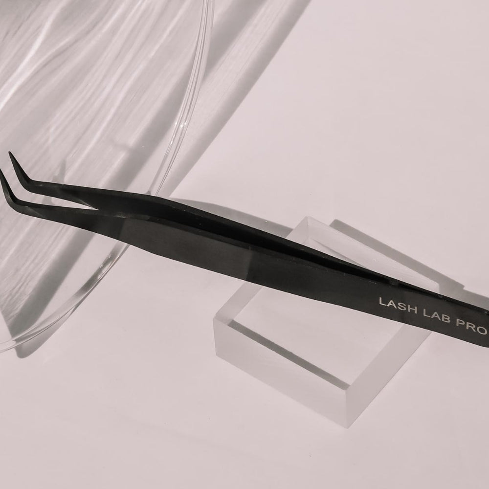 LIGHT VOLUME TWEEZERS