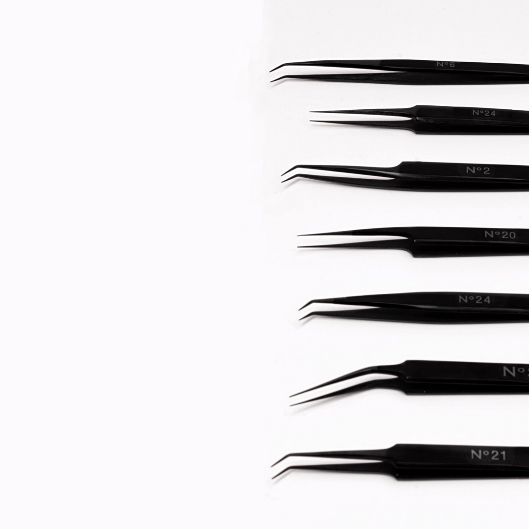 No 21 Isolation Professional Eyelash Extensions Tweezer